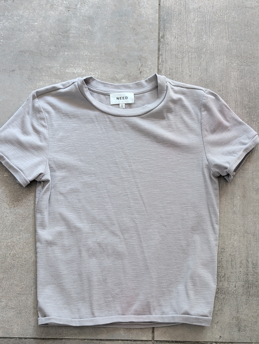 Need Supply Light Grey Tshirt Size Small